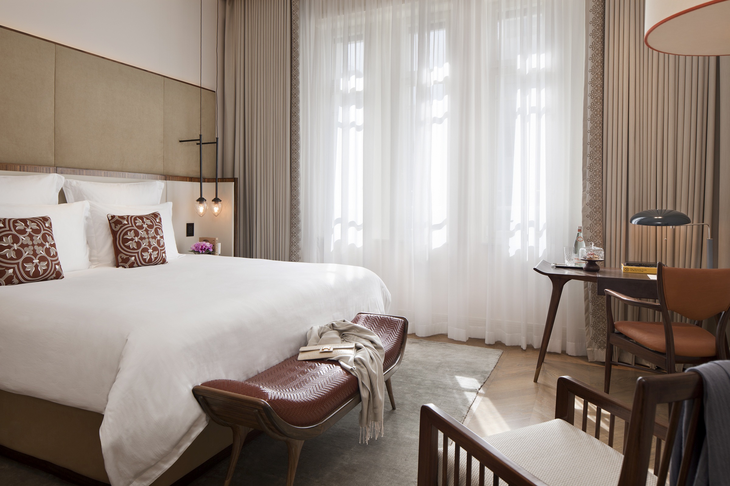 Viel natürliches Licht im Deluxe Room