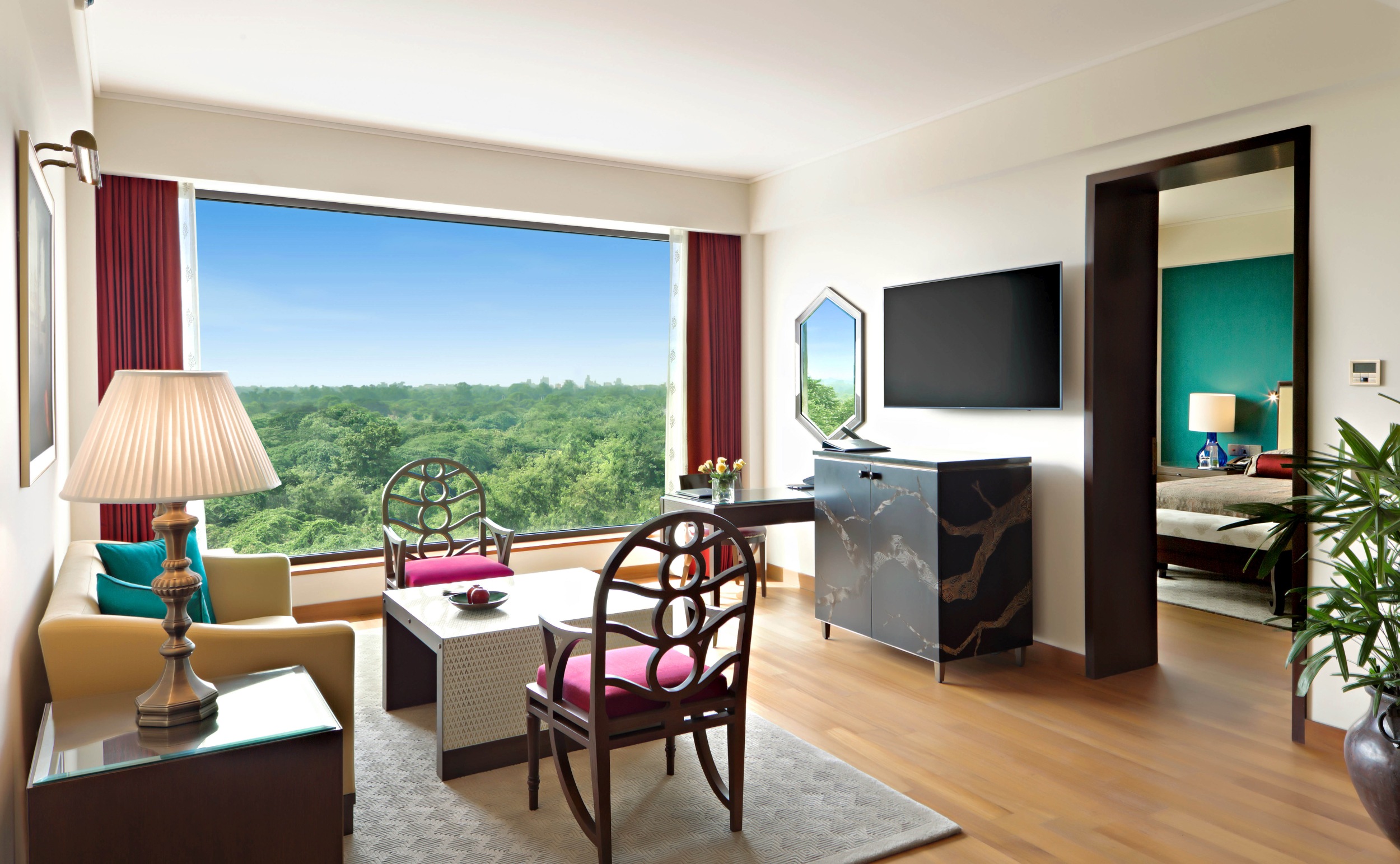 Die luxuriöse Oberoi Suite mit separatem Wohnzimmer