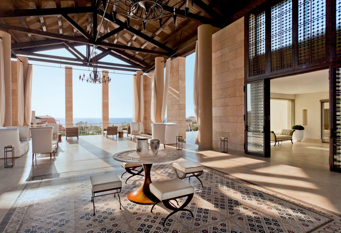 Herzlich Willkommen im The Romanos 