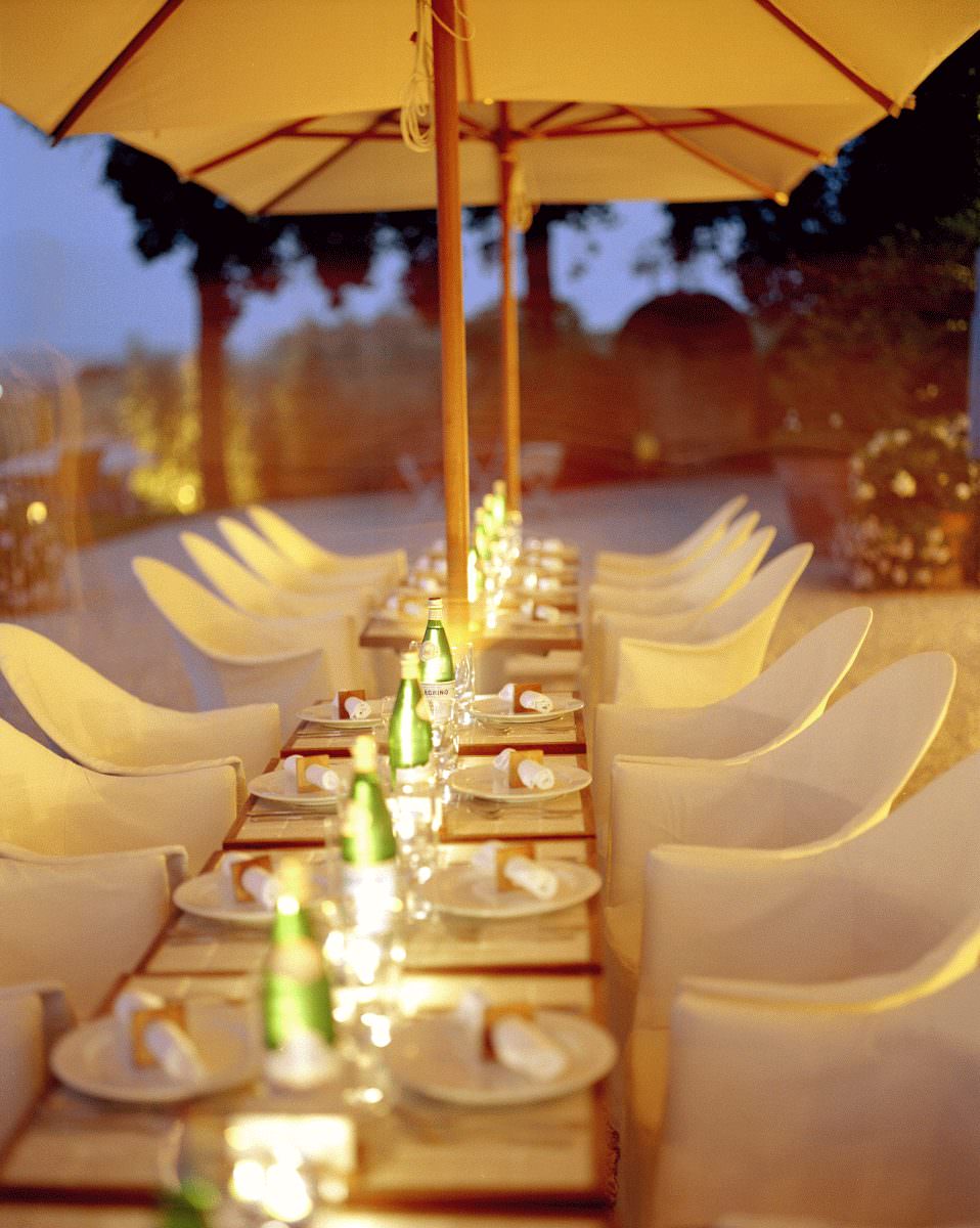 Romantische Outdoor-Dinner