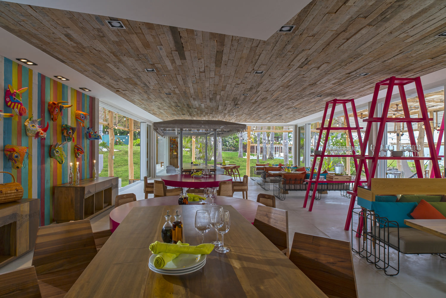 Bunte Farben im Venazu Restaurant