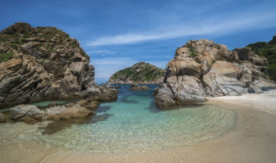 Genießen Sie ein Picknick in der verwunschenen Bucht Noi Nook