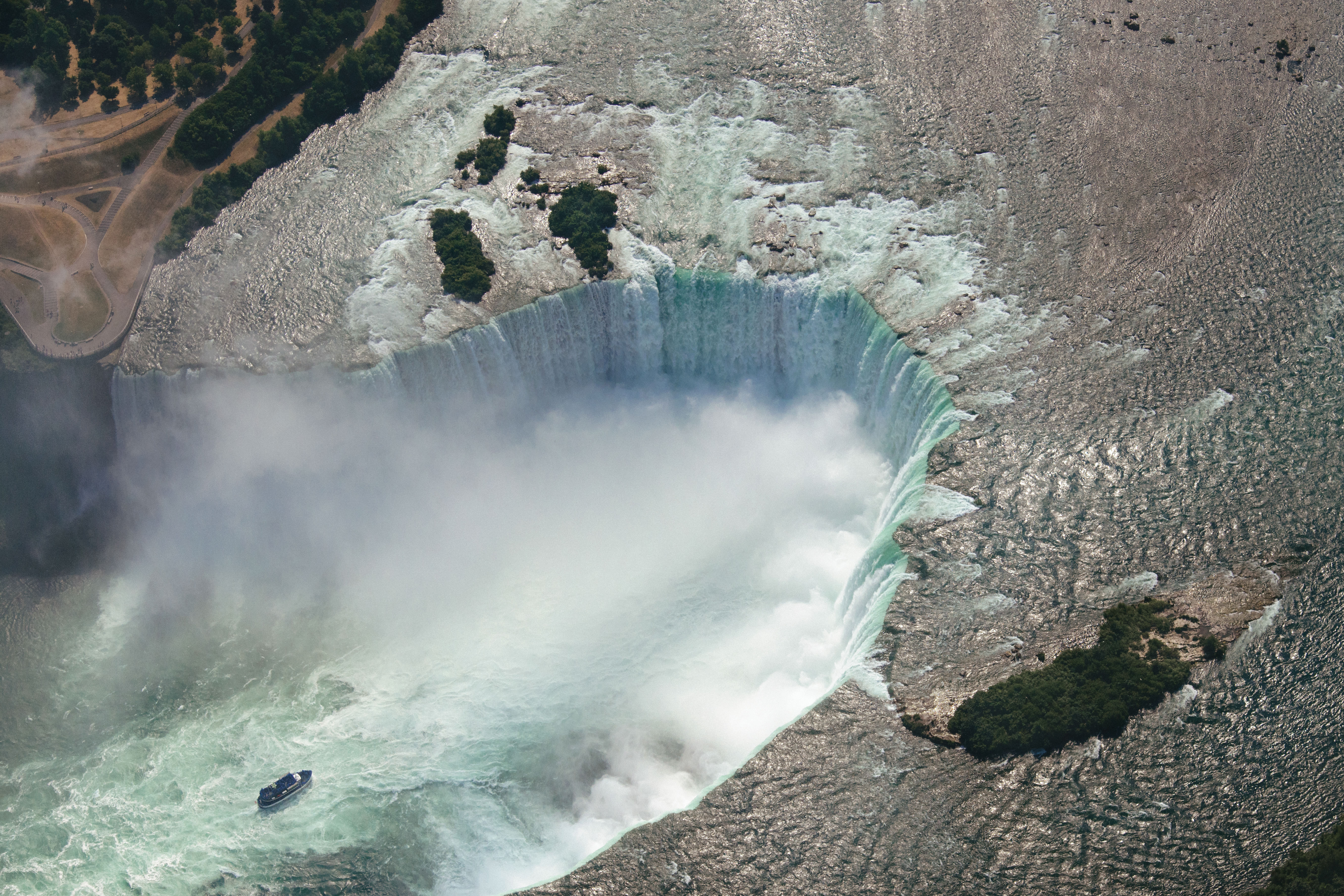 Die imposanten Niagara-Wasserfälle 