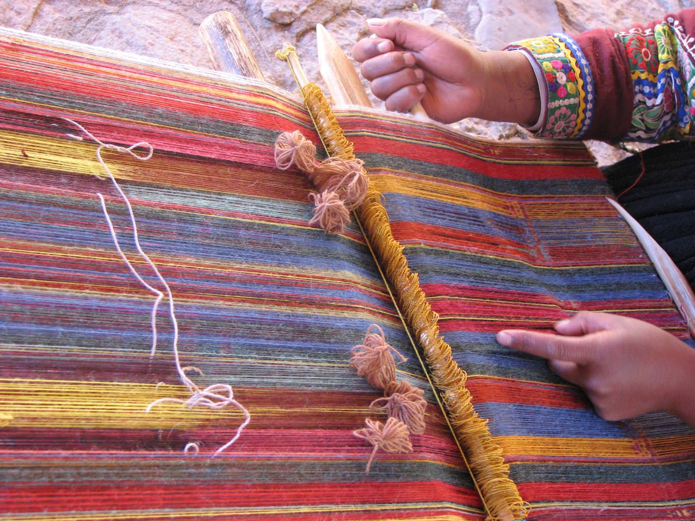 Traditionelles Textilhandwerk der Inka