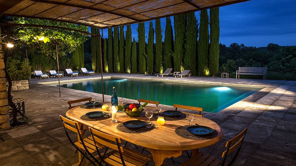 Wunderbare Atmosphäre am Pool