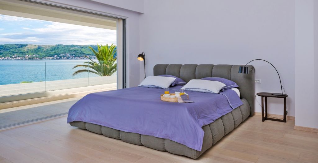 Das Schlafzimmer mit Balkon