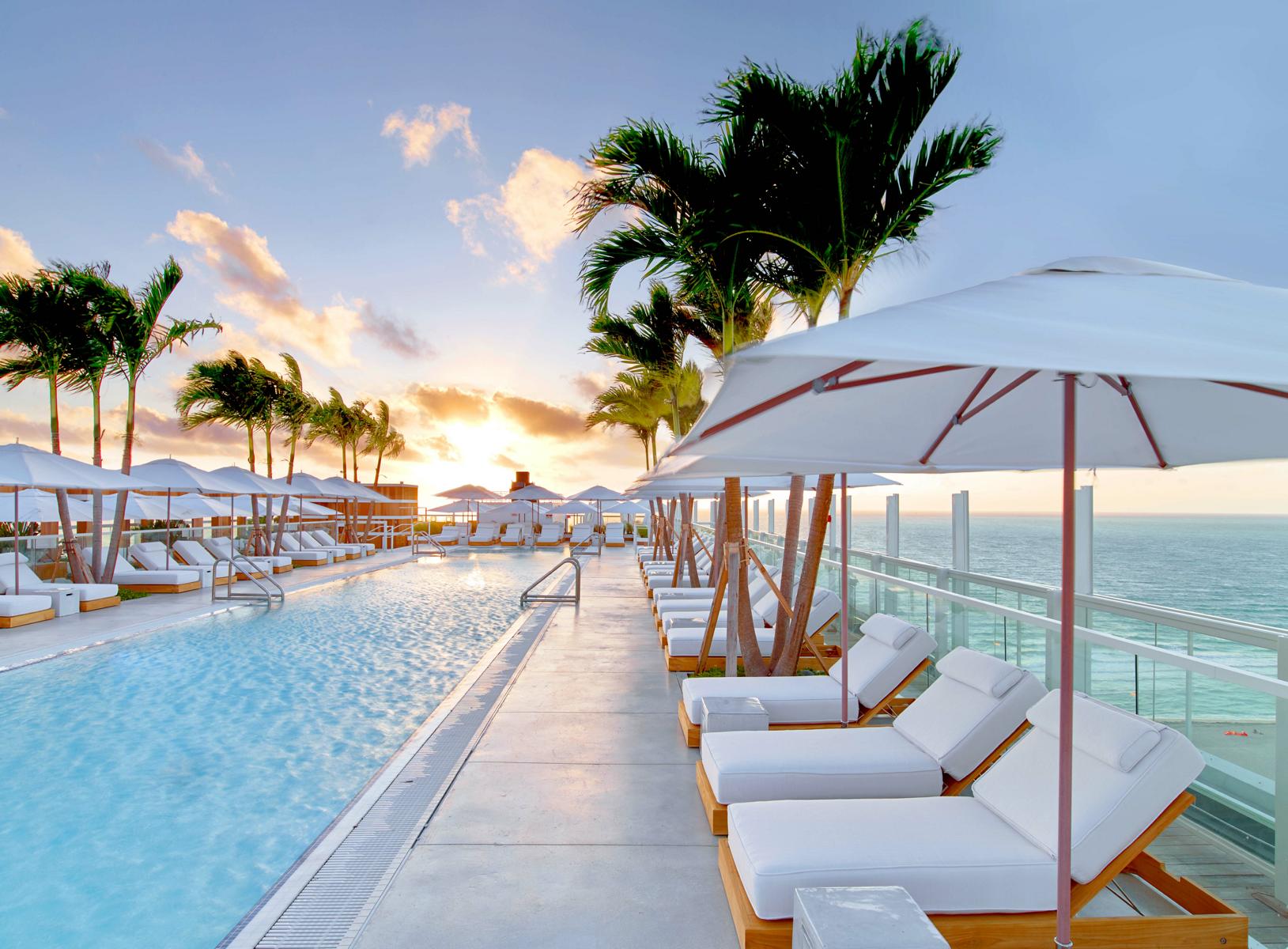 Einer der coolsten Rooftop Pools Miamis