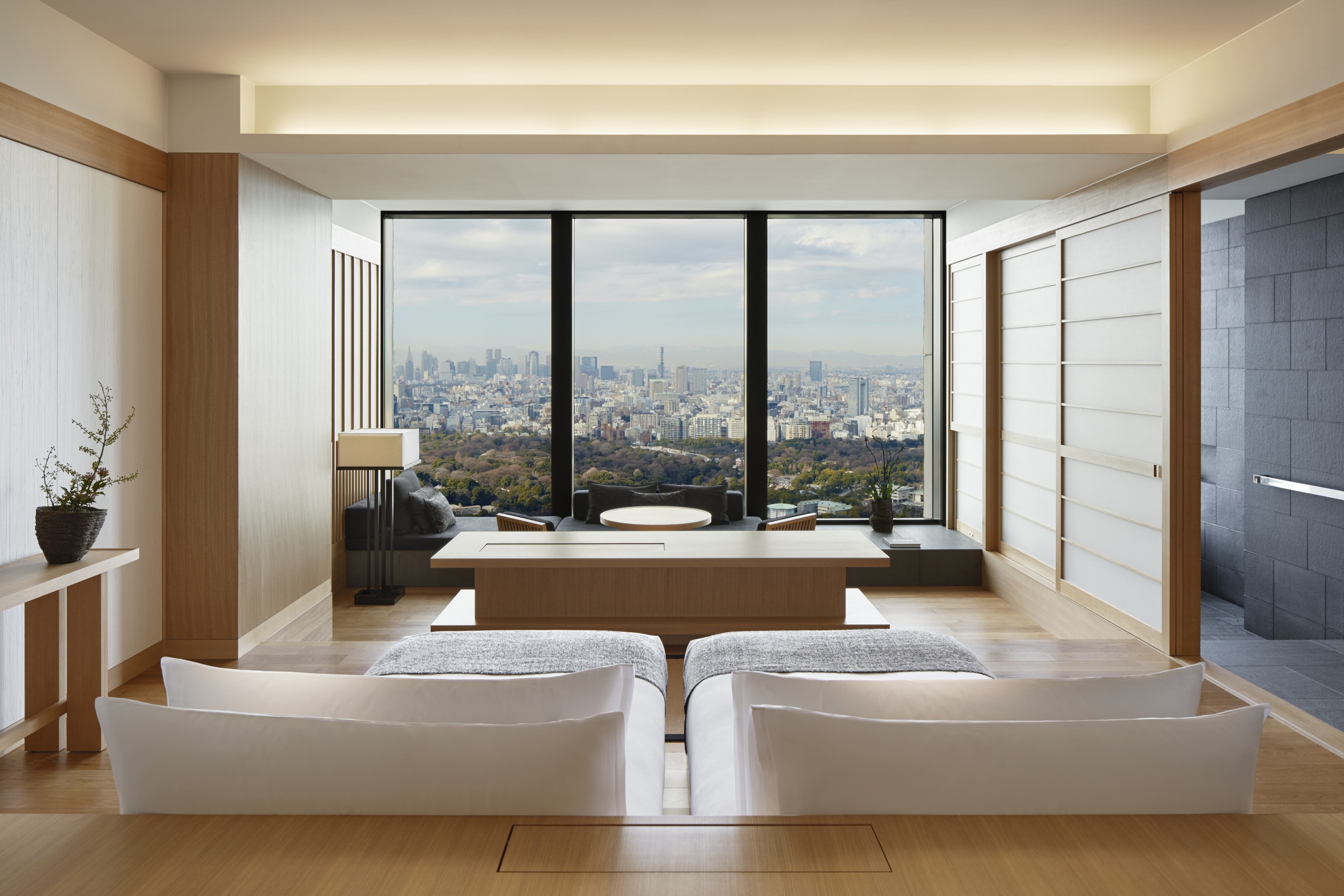 Die Zimmer und Suiten wurden vom Design traditioneller japanischer Residenzen inspiriert