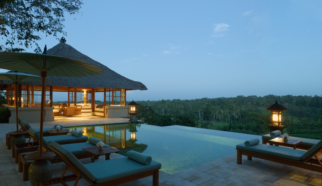 Zauberhafte Abendstimmung im Amandari