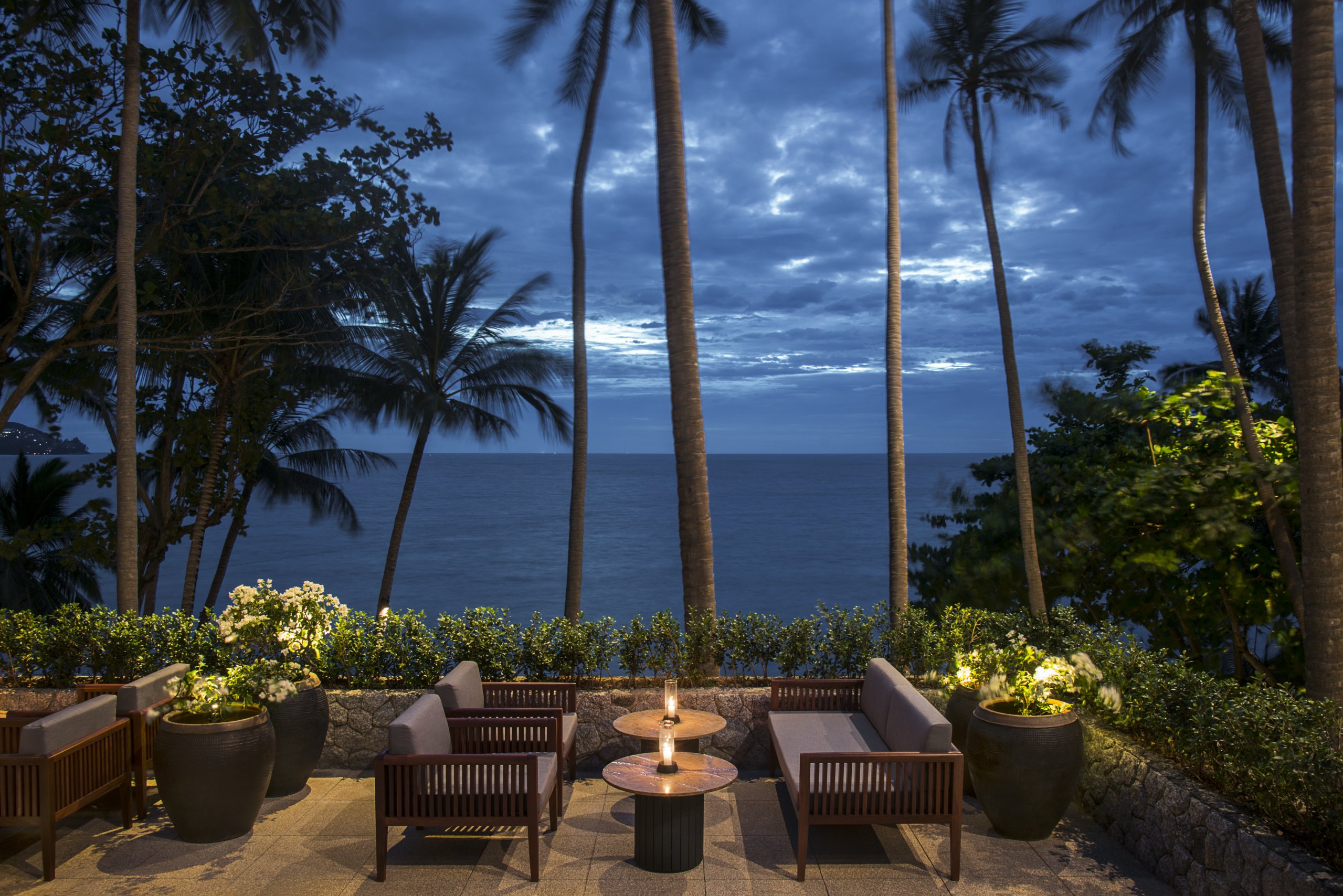 Genießen Sie bei einem Getränk in der Lounge die romantische Atmosphäre 