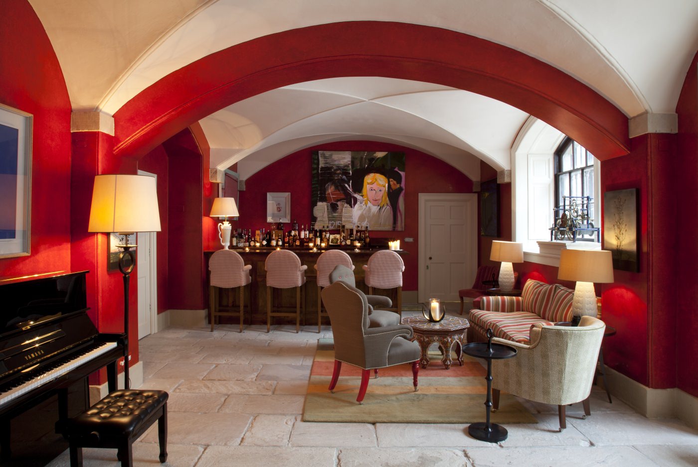 Geniessen Sie einen Drink an der Bar