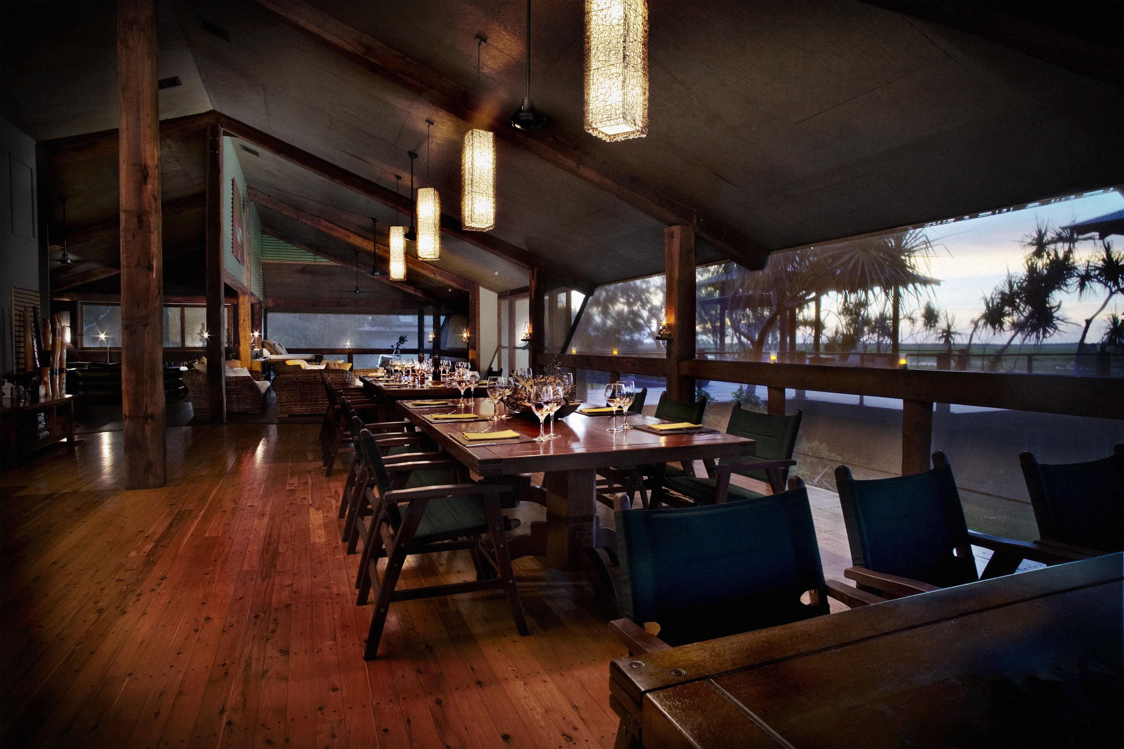 Den Tag beim Abendessen ausklingen lassen