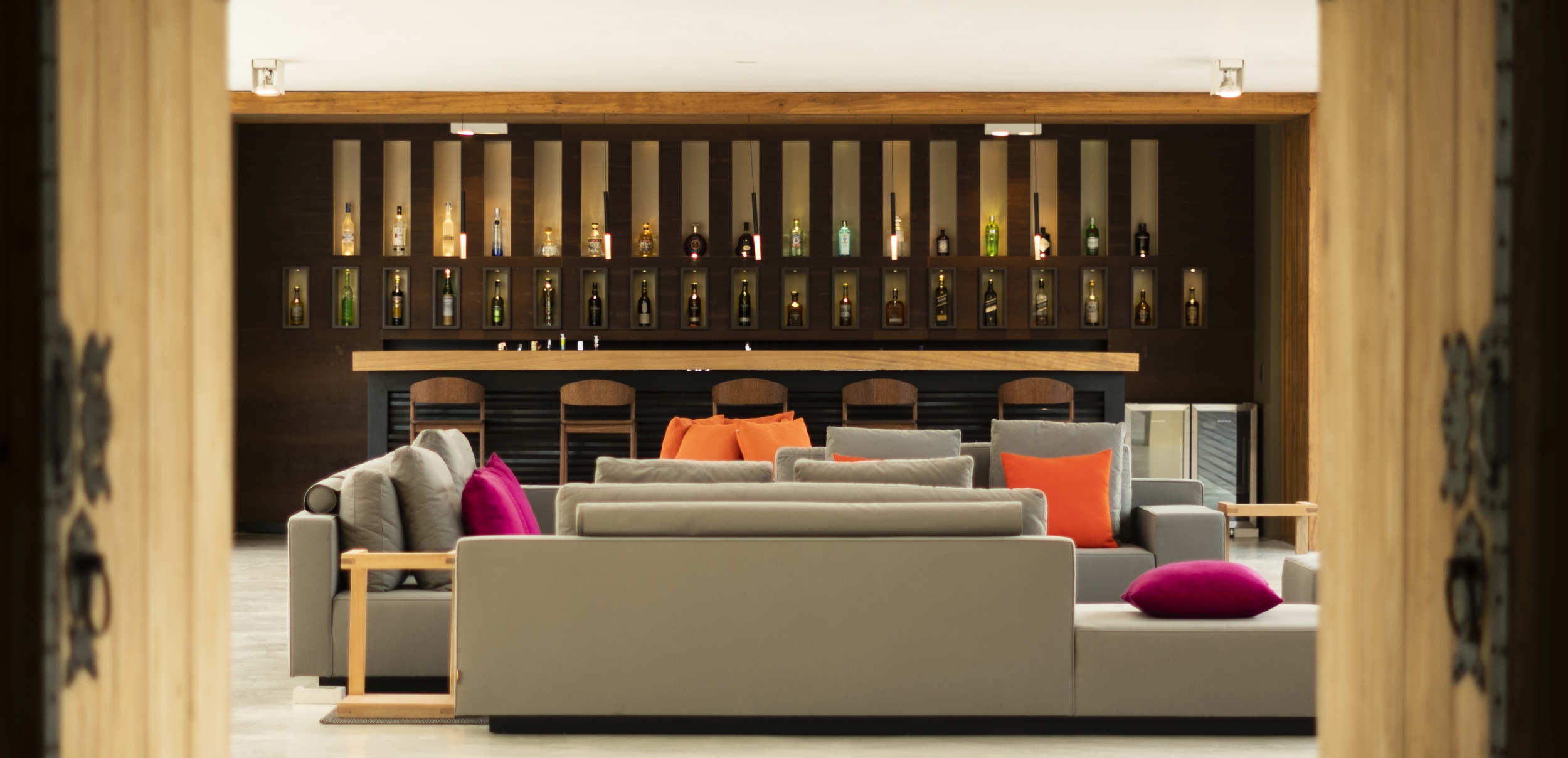 Nehmen Sie einen Schluck, lehnen Sie sich zurück und enspannen Sie... 