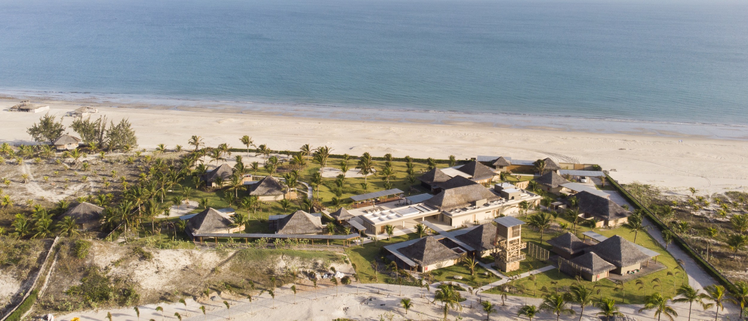 Das Casana liegt dort wo die großen Winde auf den weißen Sand und berauschendes Wasser treffen