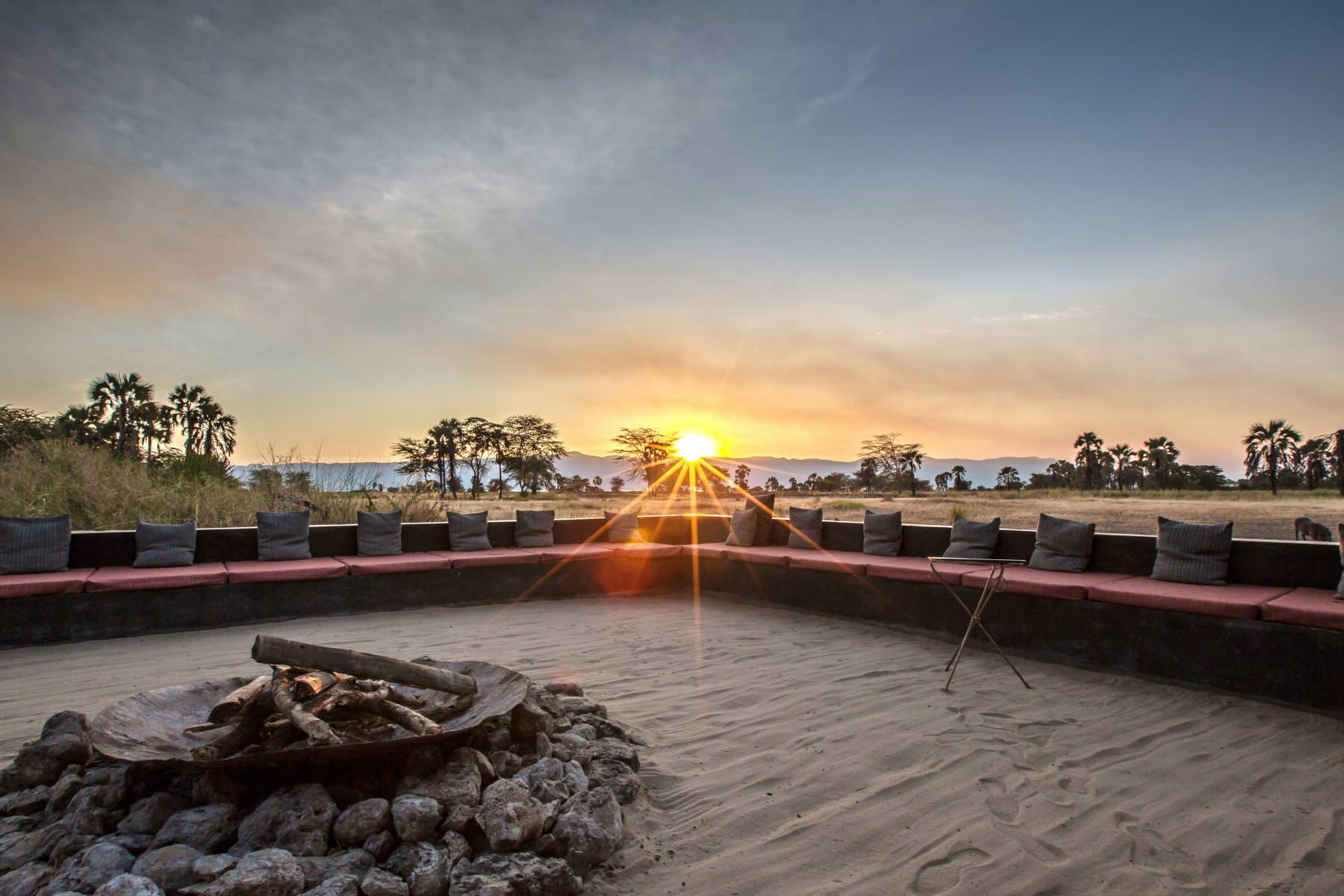 Keine Safari ohne einen Bilderbuch-Sonnenuntergang 