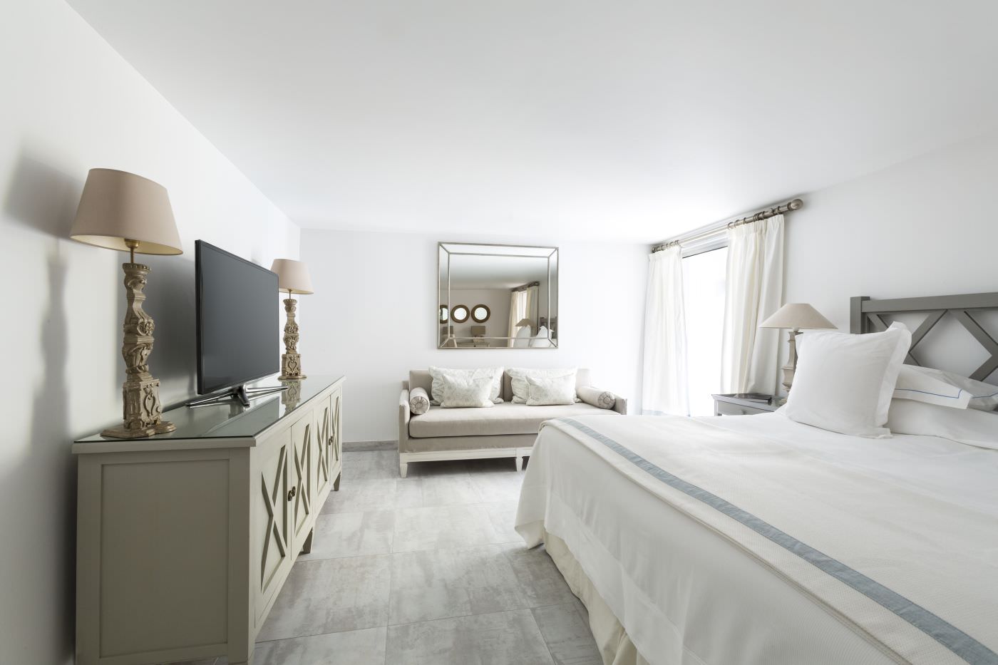 Gemütlich eingerichtetes Schlafzimmer