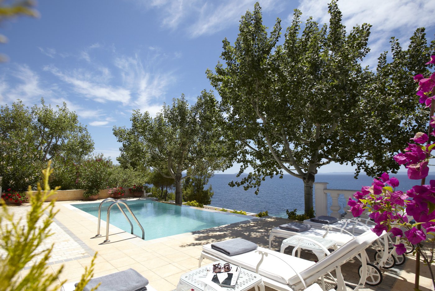 Entspannen Sie am Pool 