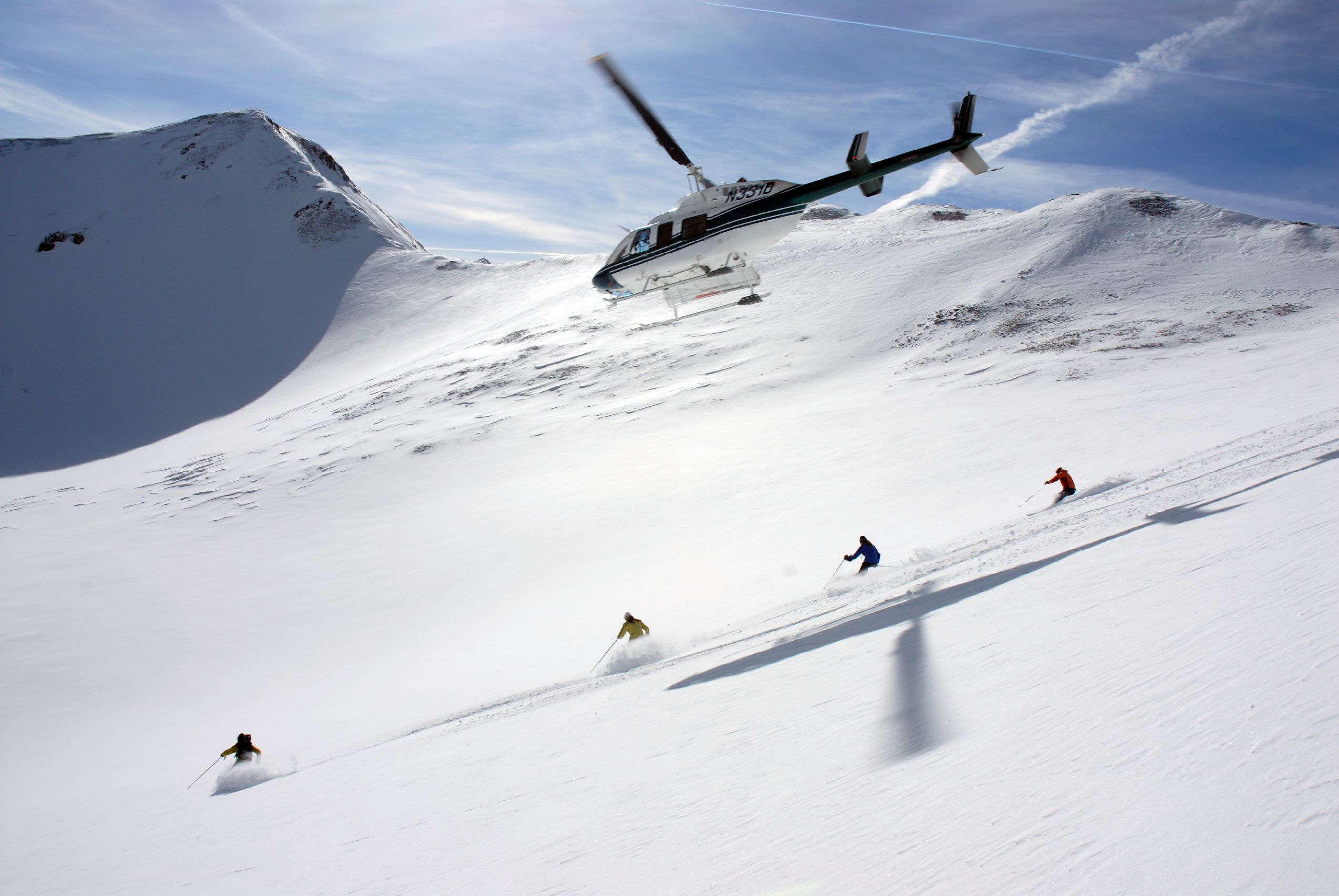 Heli skiing im Winter