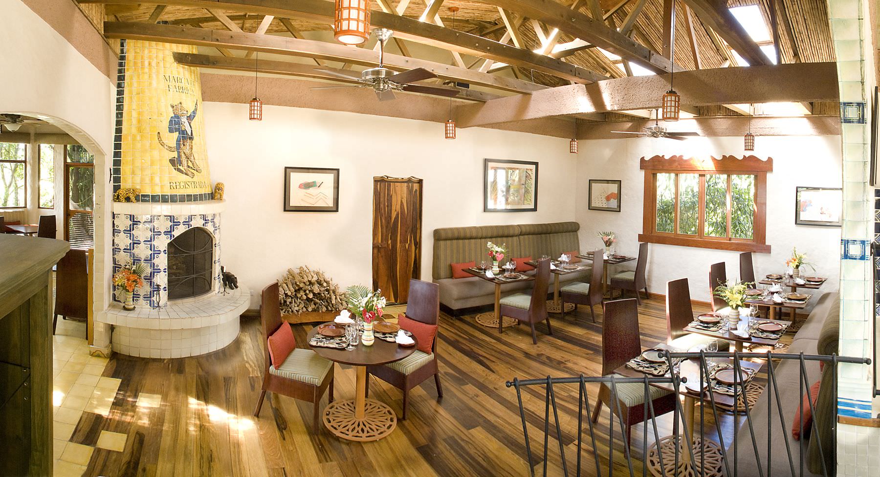 Natürliche Atmosphäre in der Lodge