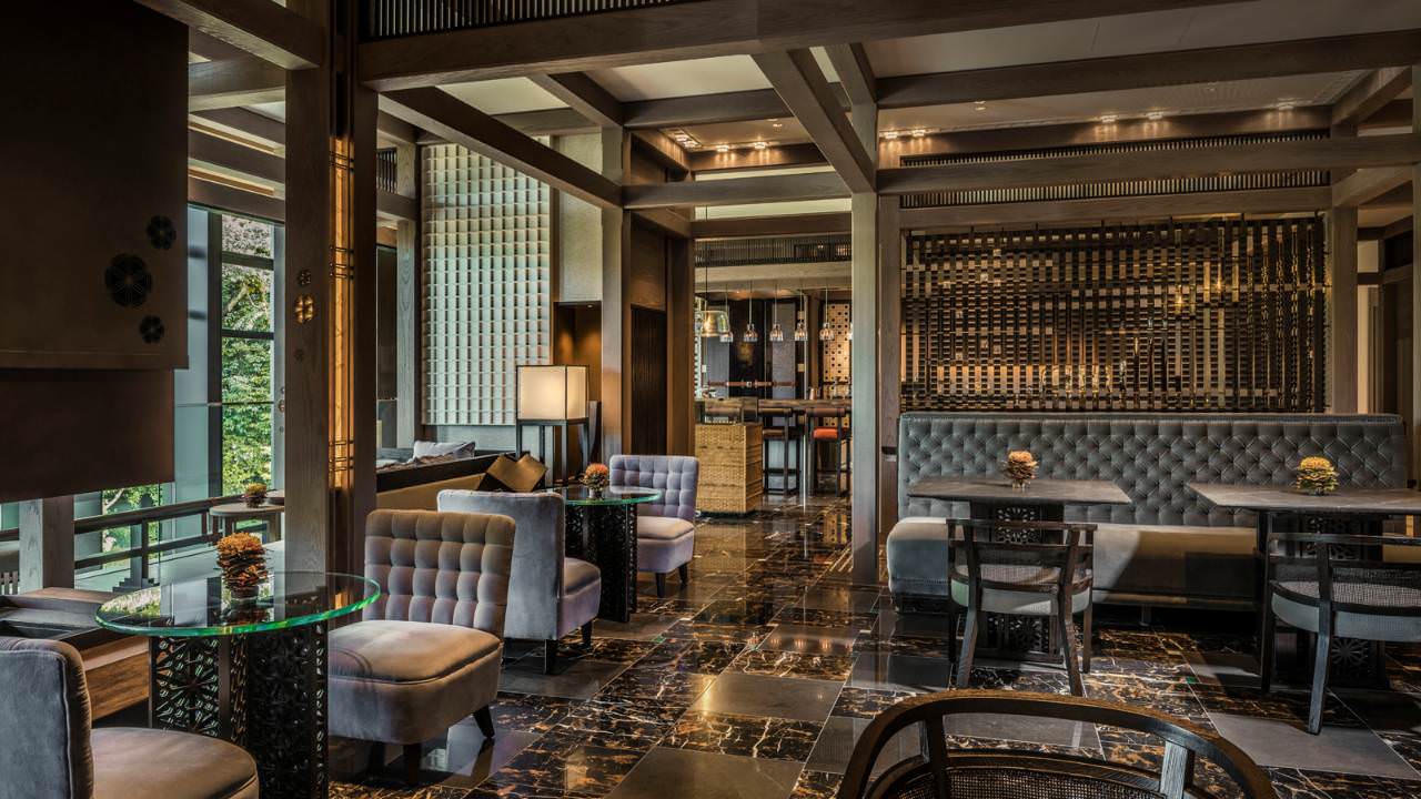 Die Lounge & Bar erwartet Sie mit  japanischen Tees und feinen Pastries