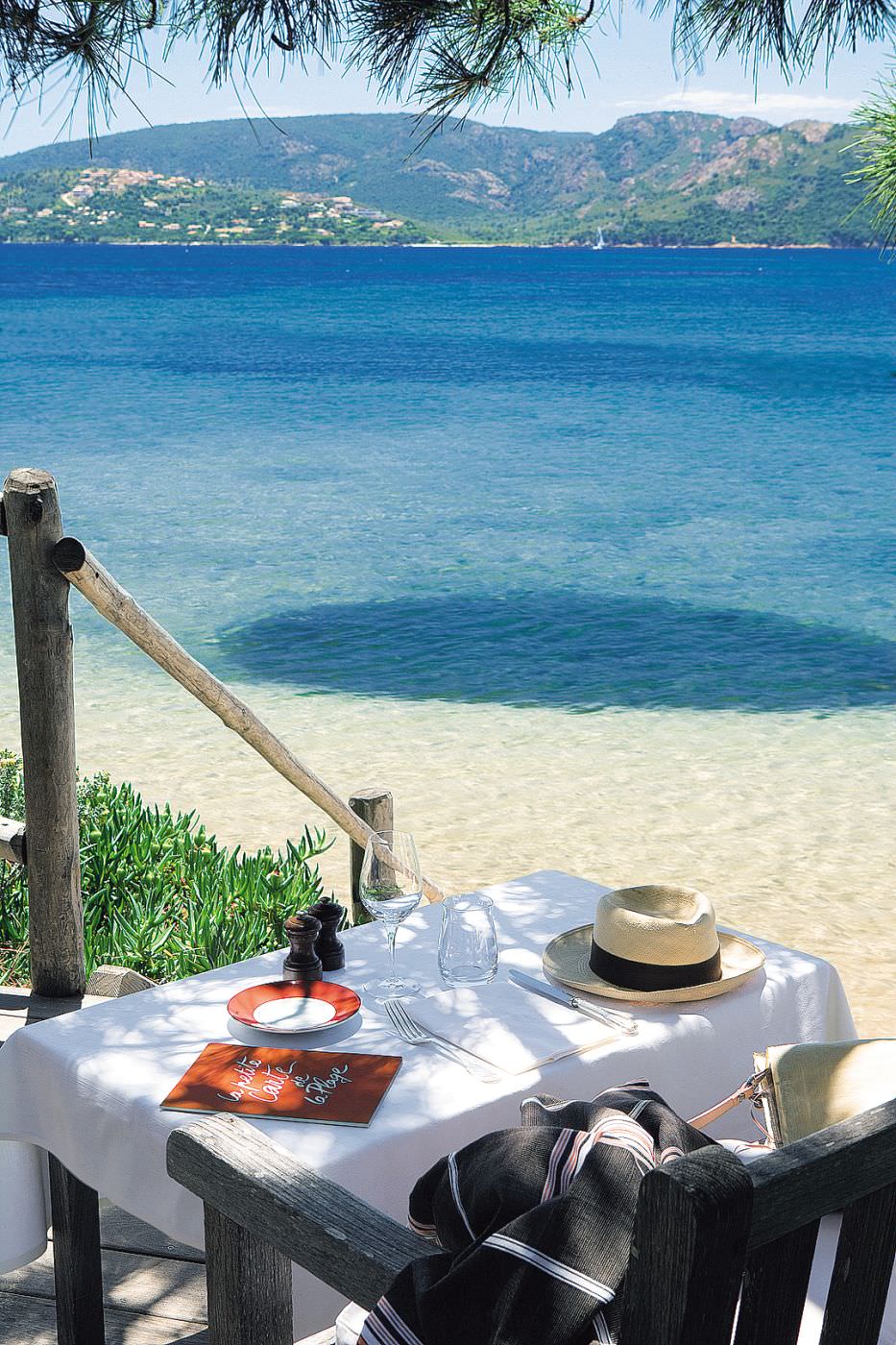 Genießen Sie den Blick auf das Meer