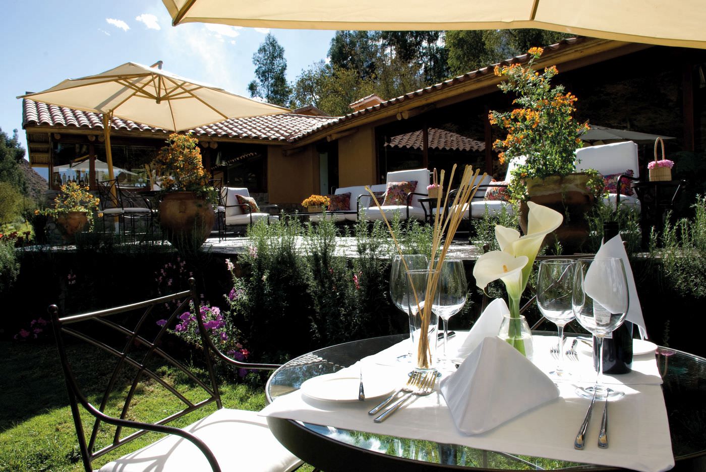 Im sonnigen Garten können Sie Ihr Frühstück genießen