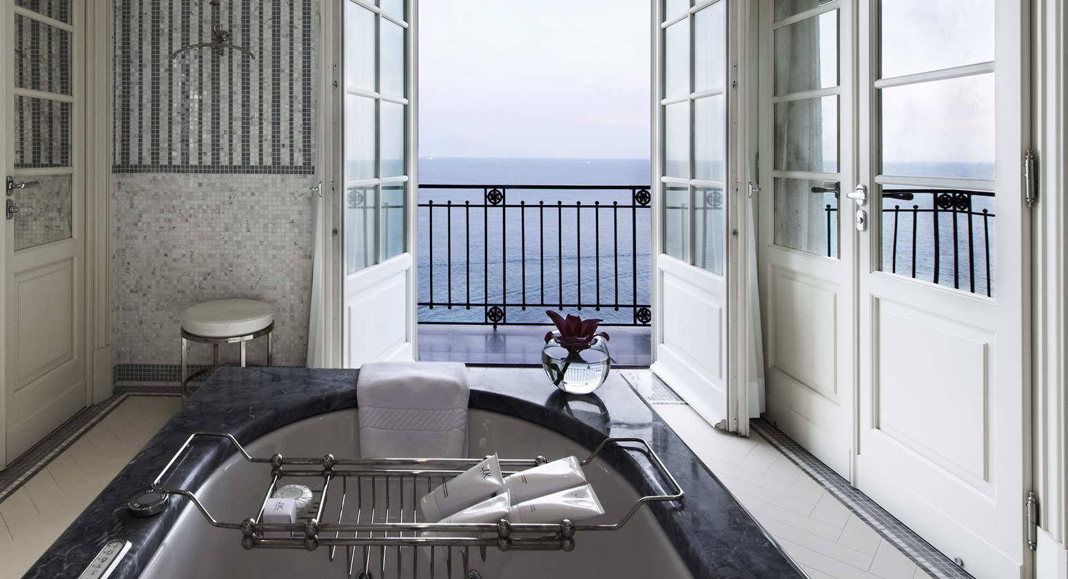 Badezimmer mit fantastischen Ausblicken