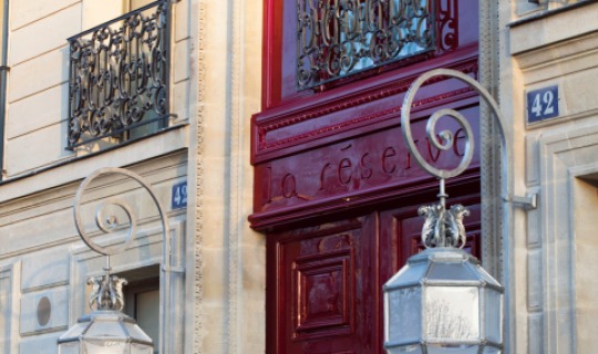 Treten Sie ein - La Réserve Paris Treten Sie ein - La Réserve Paris