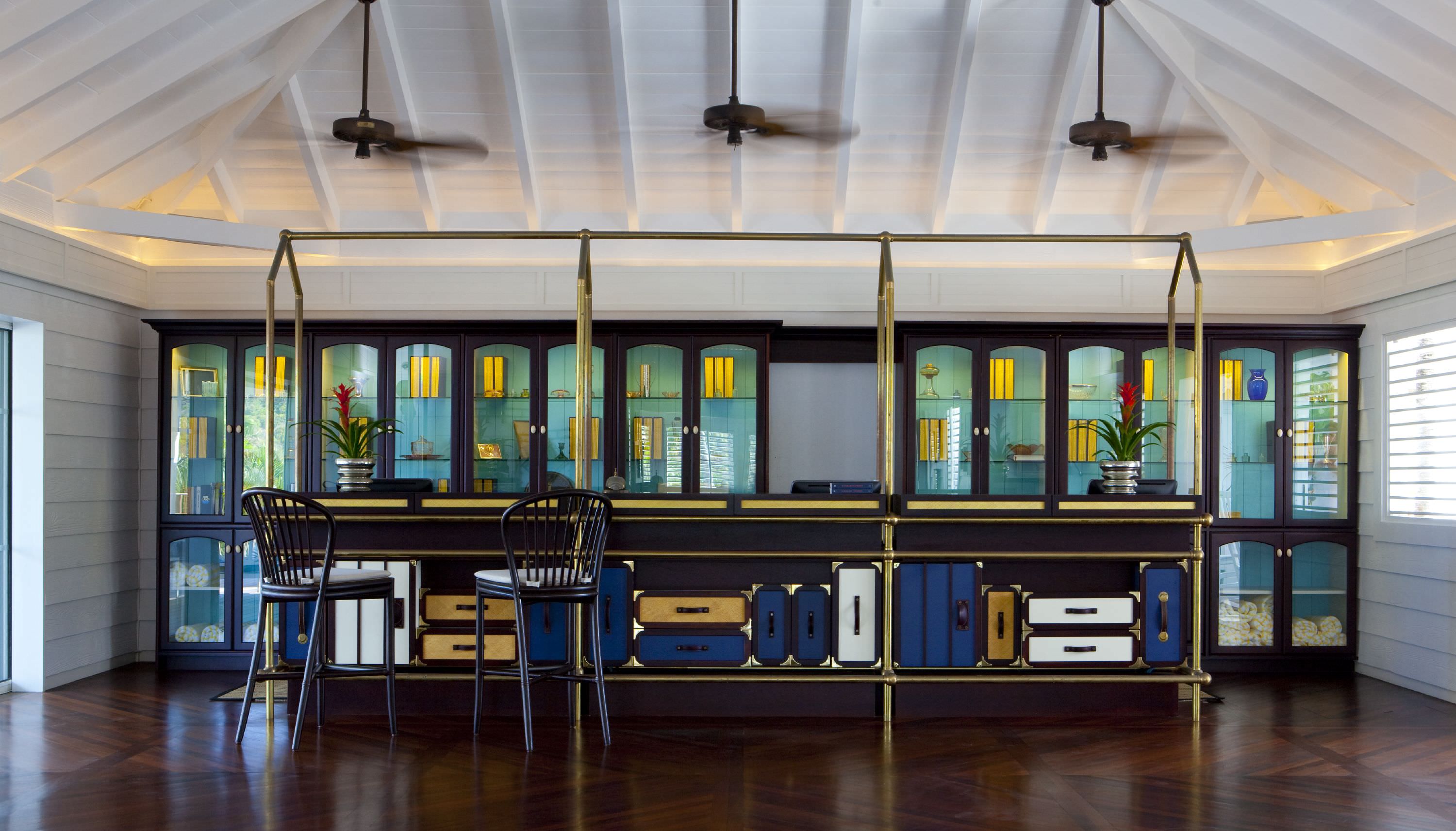 Genehmigen Sie sich einen Drink an der Bar