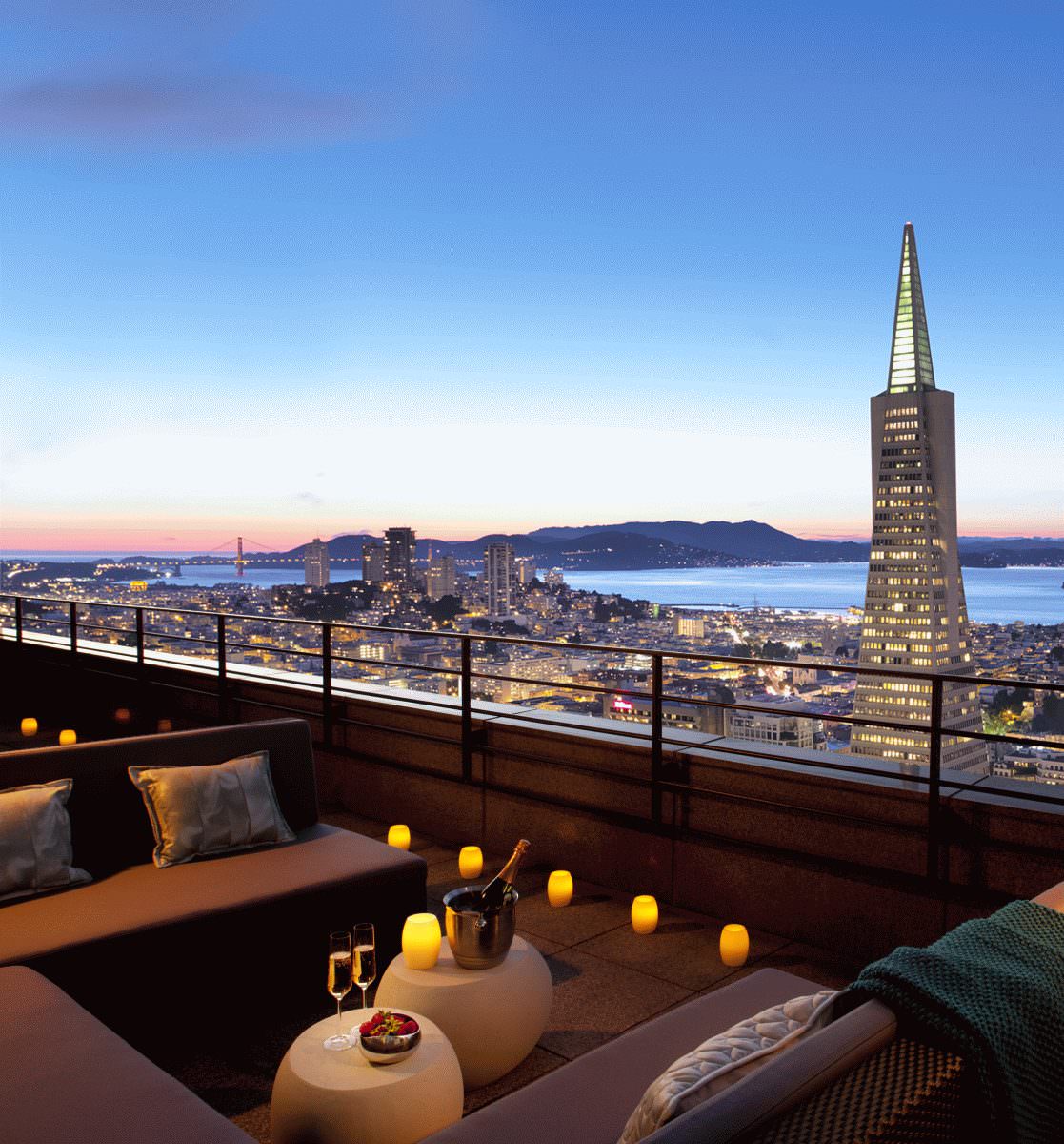 Zum Sonnenuntergang bezieht man hier die Poleposition