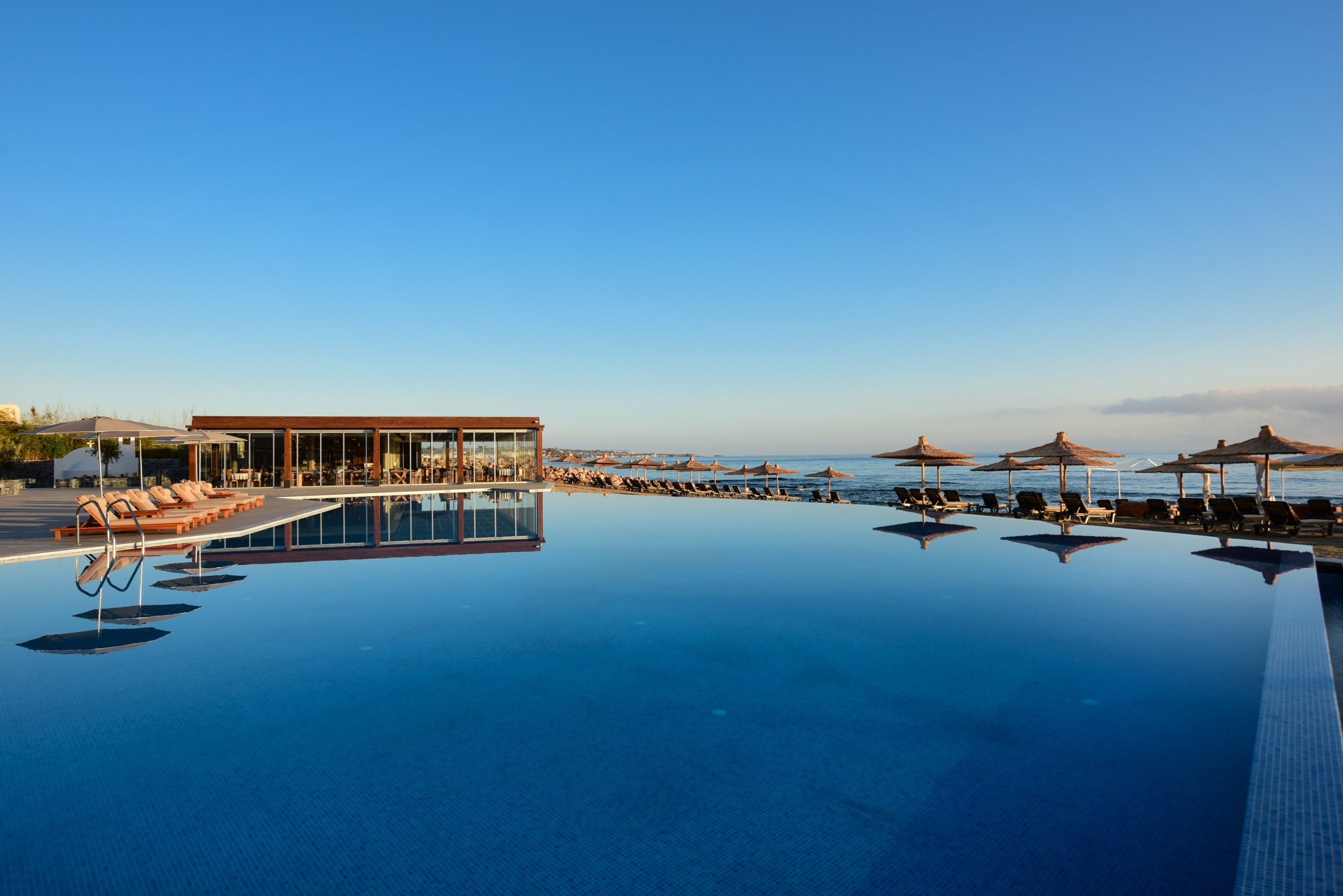 Genießen Sie die wundervolle Atmosphäre am Pool