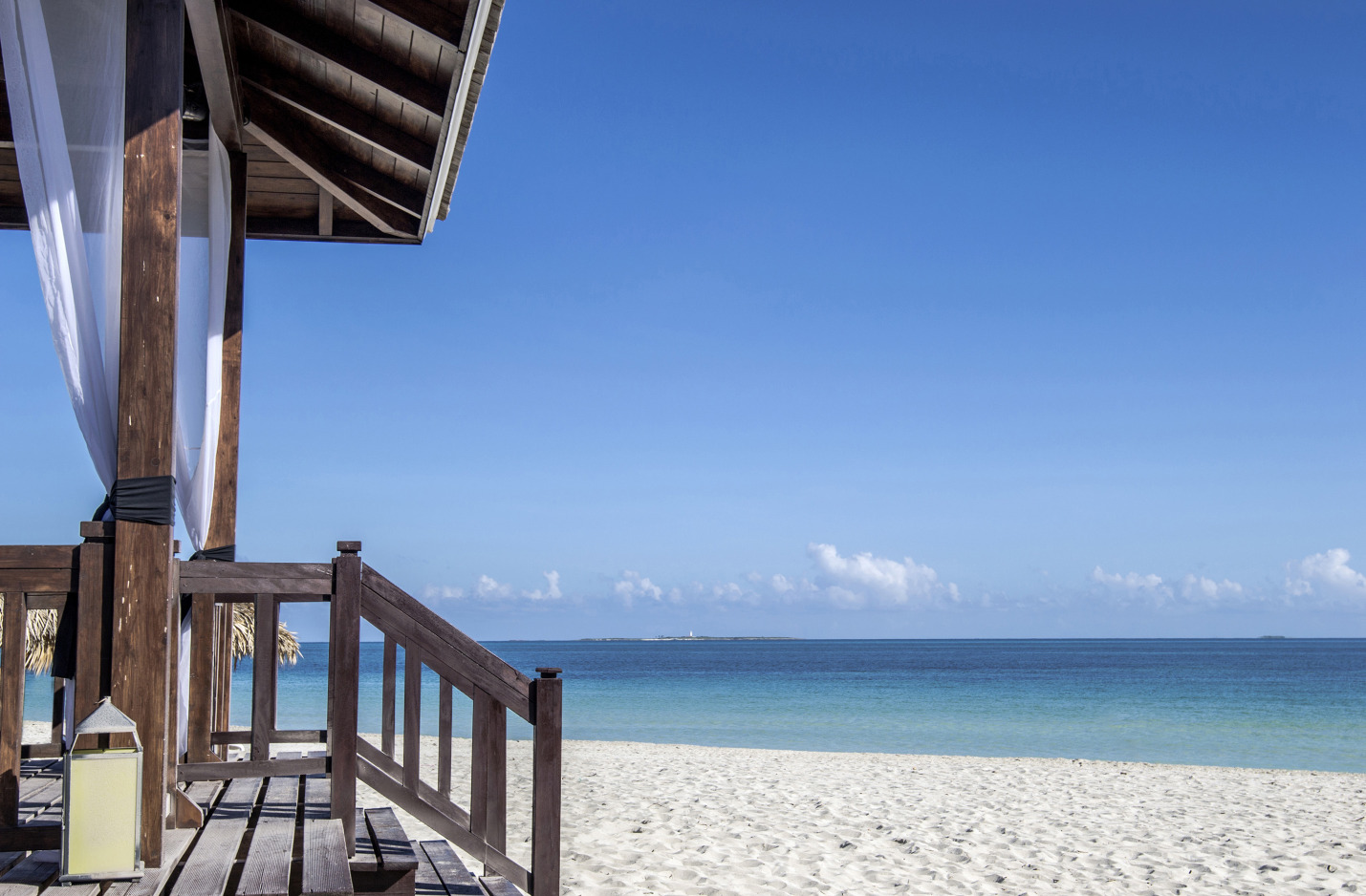 Die Beach Bar des Paradisus Princesa Del Mar 