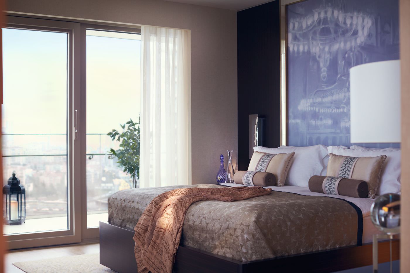 Eleganz und Gold- und Erdtönen