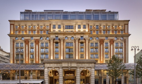 Das Ritz-Carlton in Moskau heißt Sie herzlich willkommen Das Ritz-Carlton in Moskau heißt Sie herzlich willkommen