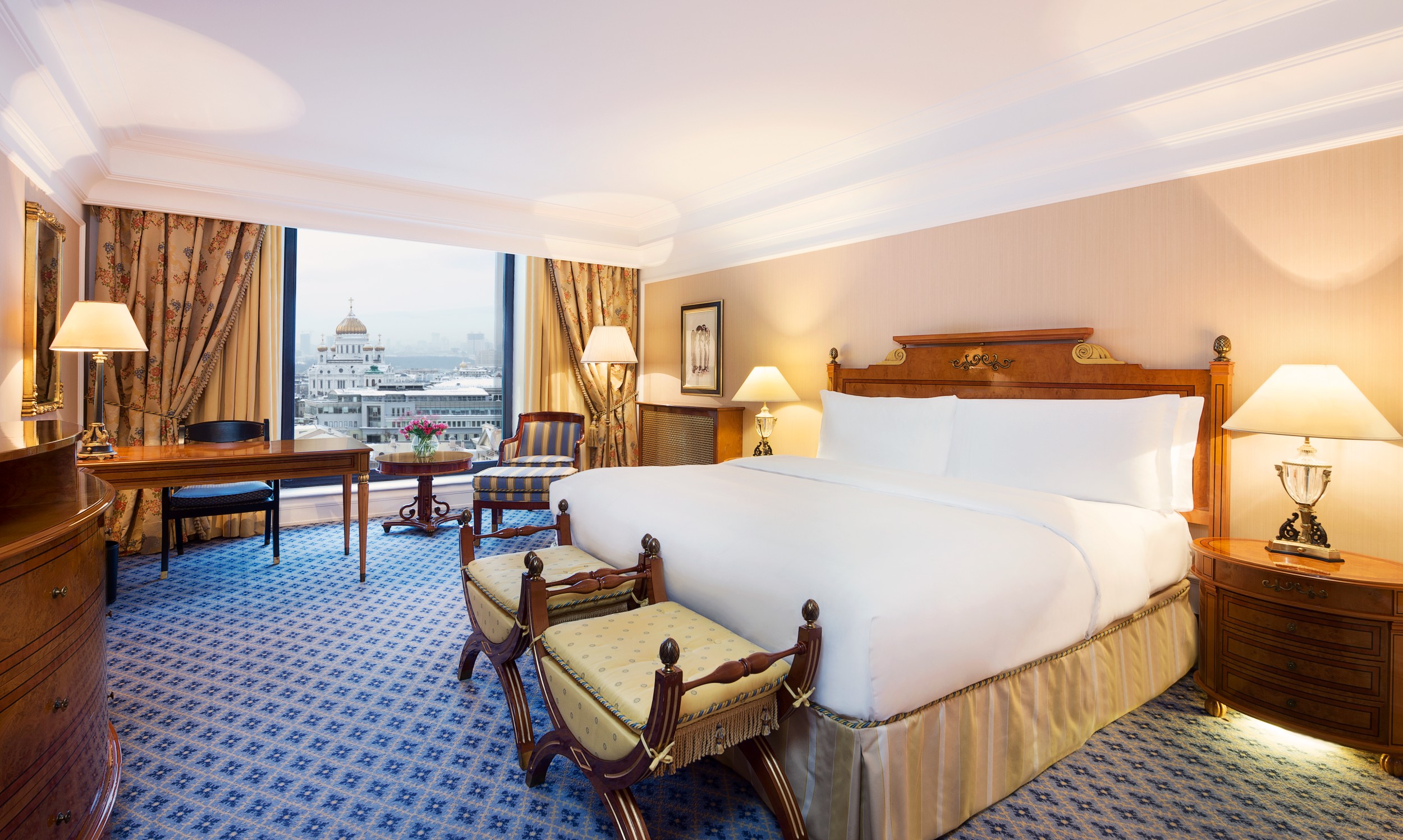 Spektakulärer Blick aus dem geräumigen Zimmer