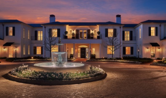 Das Rosewood Miramar Beach heißt Sie herzlich willkommen