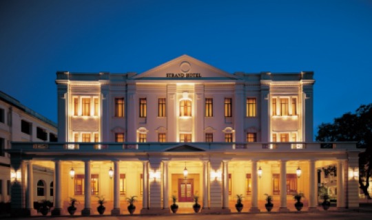 Herzlich Willkommen im The Strand Hotel Herzlich Willkommen im The Strand Hotel