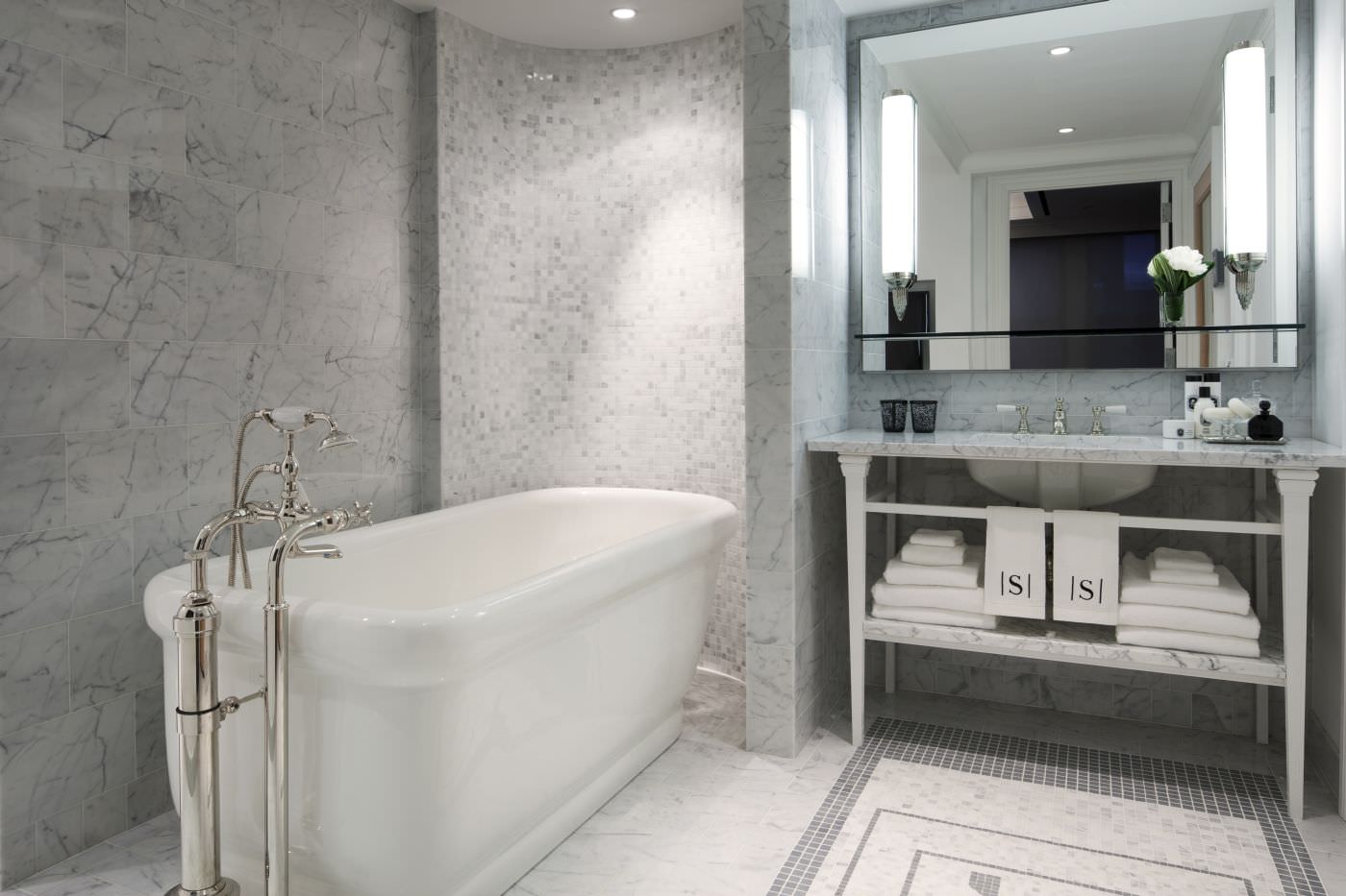 Luxeriös ausgestattete Badezimmer