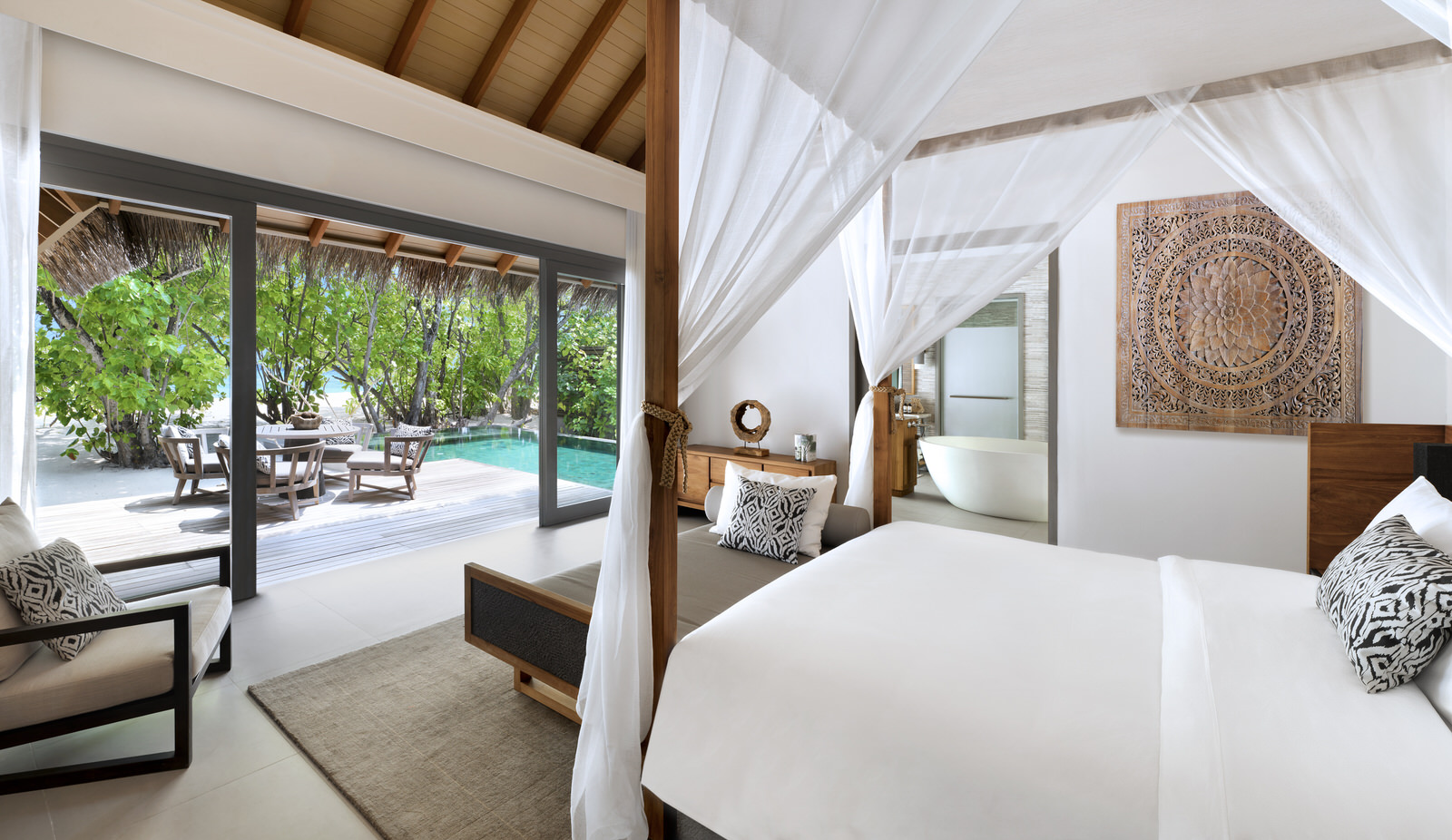 Wunderschön offene Beach Pool Suite