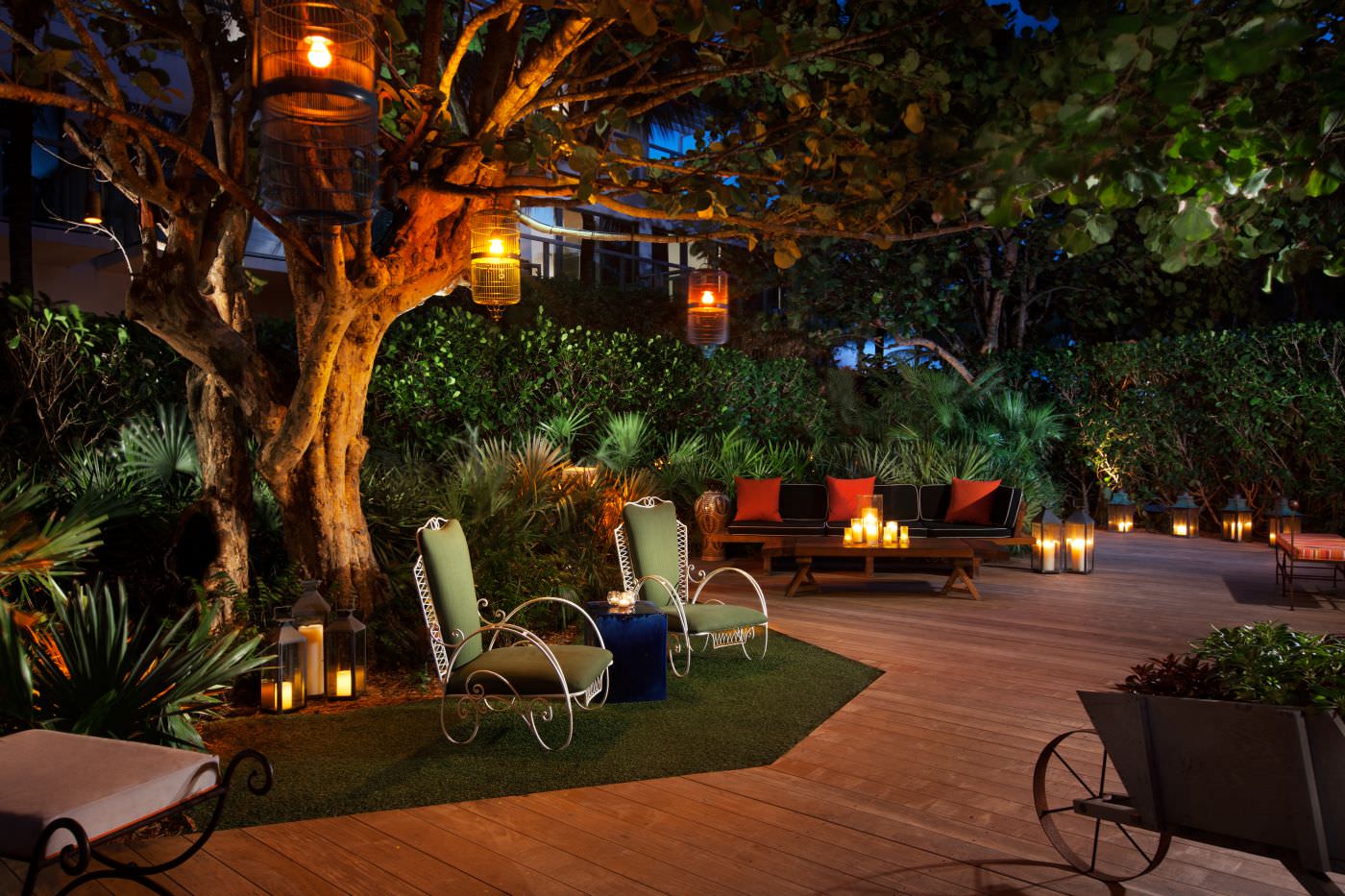 Im Grove können Sie sich einen leckeren Cocktail gönnen