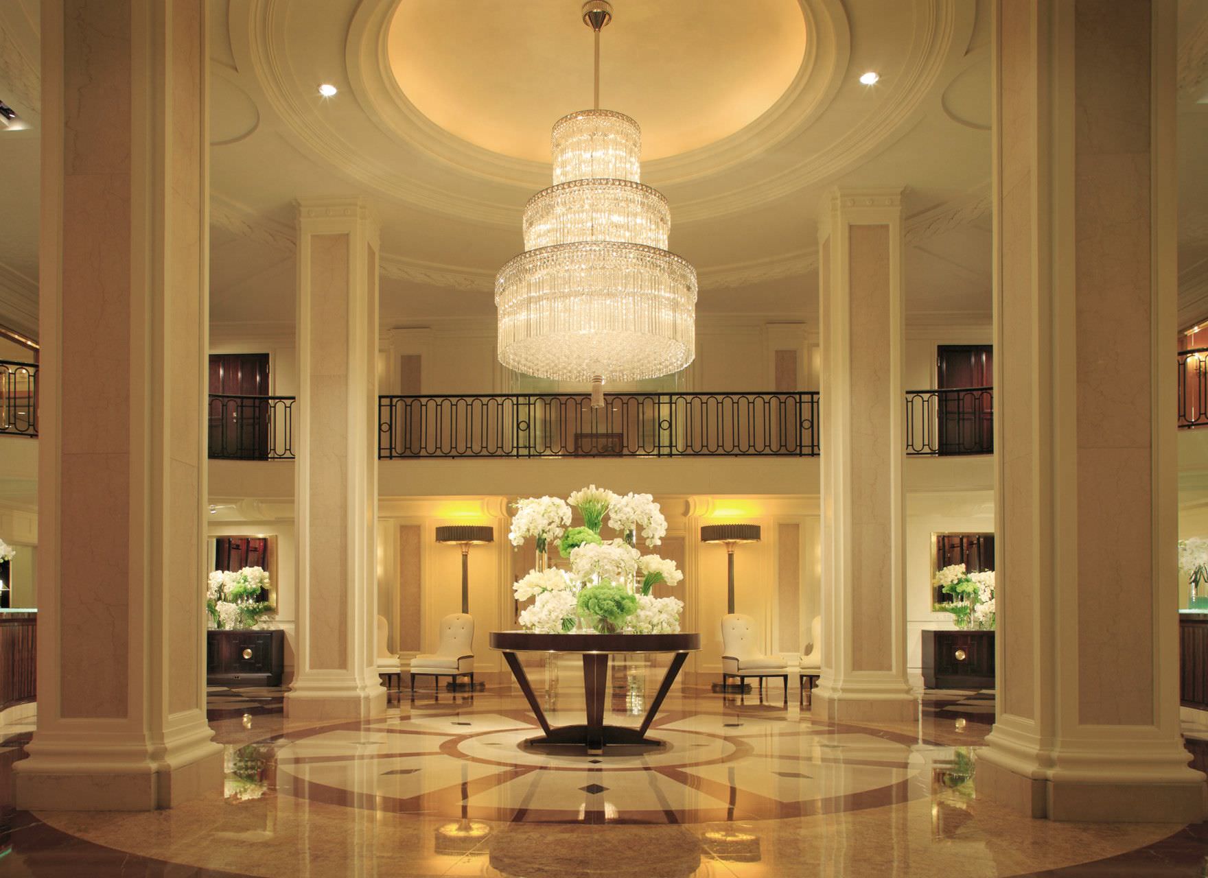 Stilvolle Lobby im Beverly Wilshire