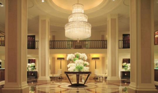 Stilvolle Lobby im Beverly Wilshire