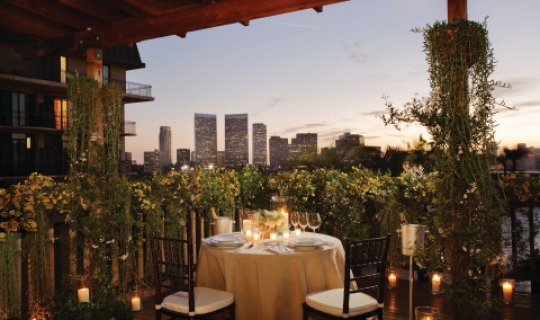 Dinner mit Blick auf Los Angeles